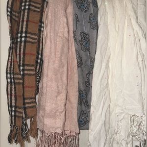 Pack of scarves/swimsuit coverups!